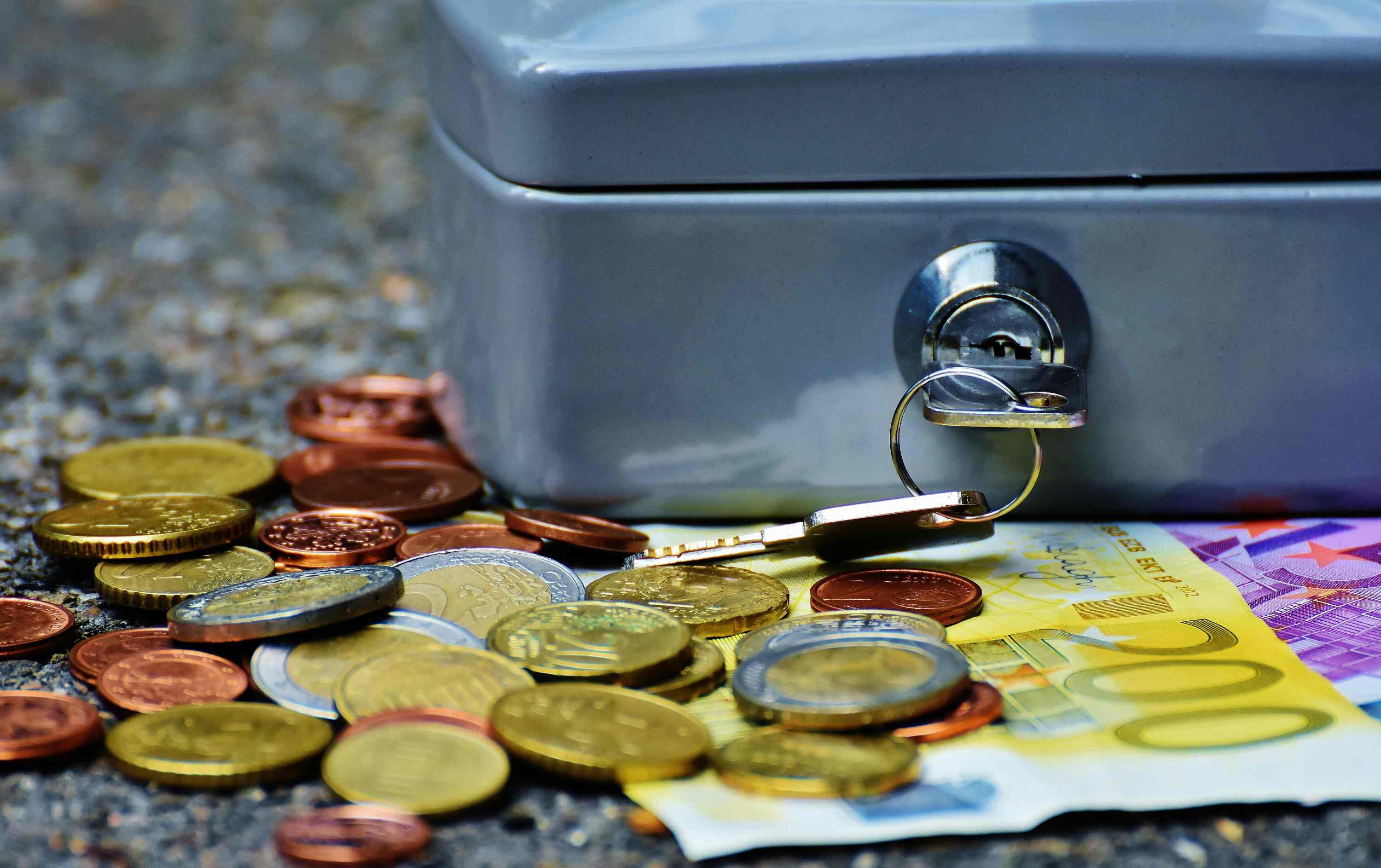 如何理解黄金的形成过程?这些过程的科学原理如何?